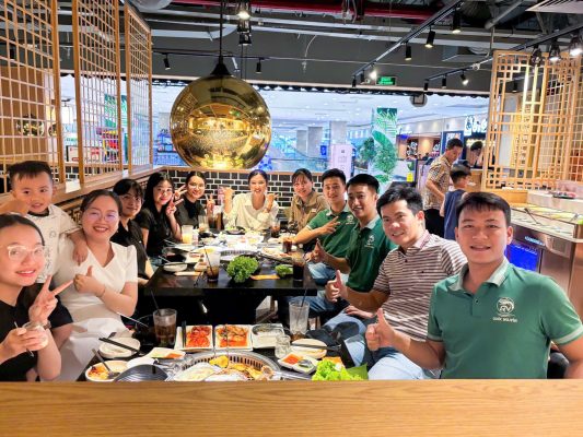 Bữa tiệc ấm cúng cùng tập thể Thủy sản Quốc Nguyên – Gắn kết để phát triển!